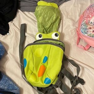 Back pack leashes for toddlers (2)